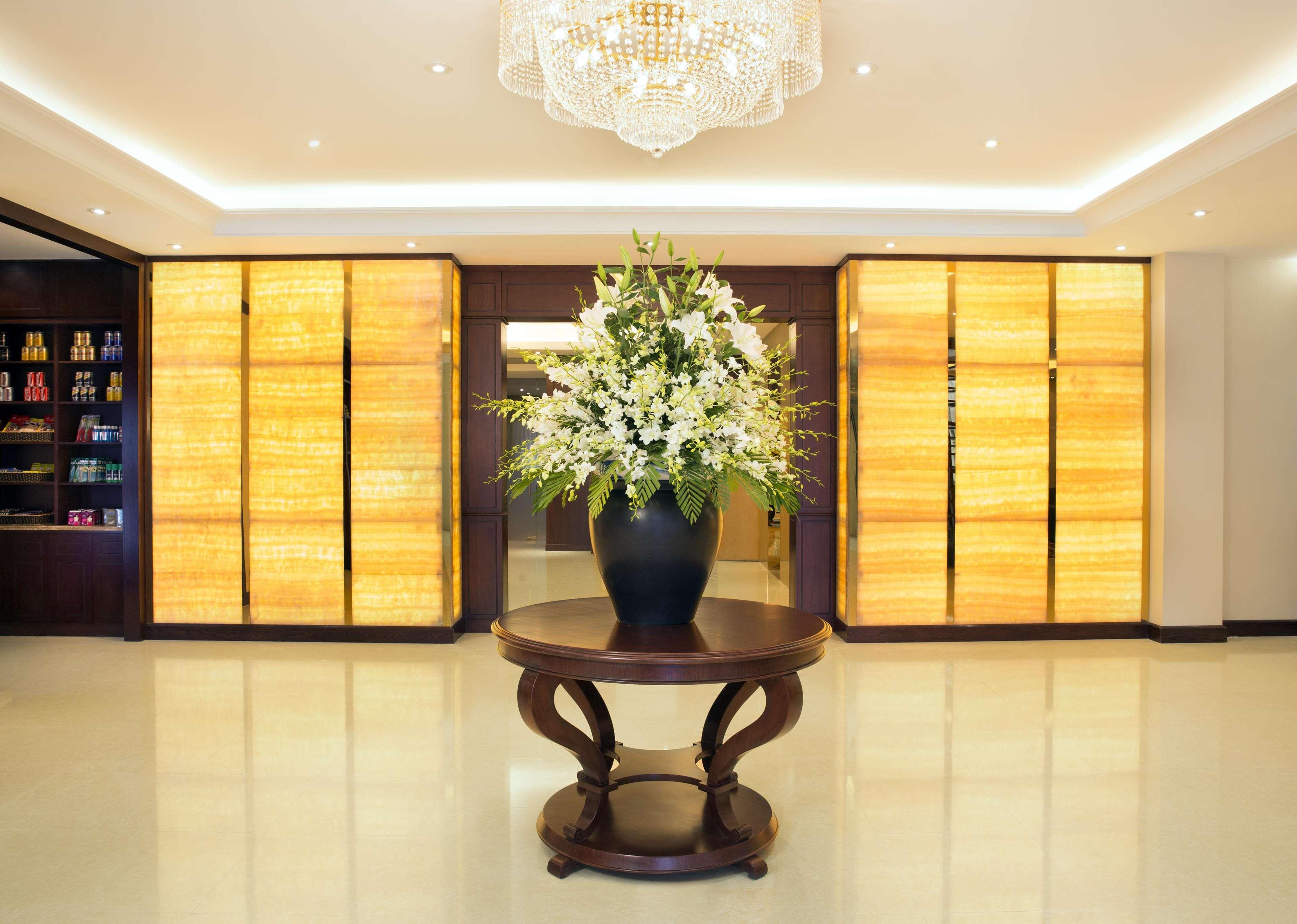 Hilton Garden Inn Hanoi Exterior foto