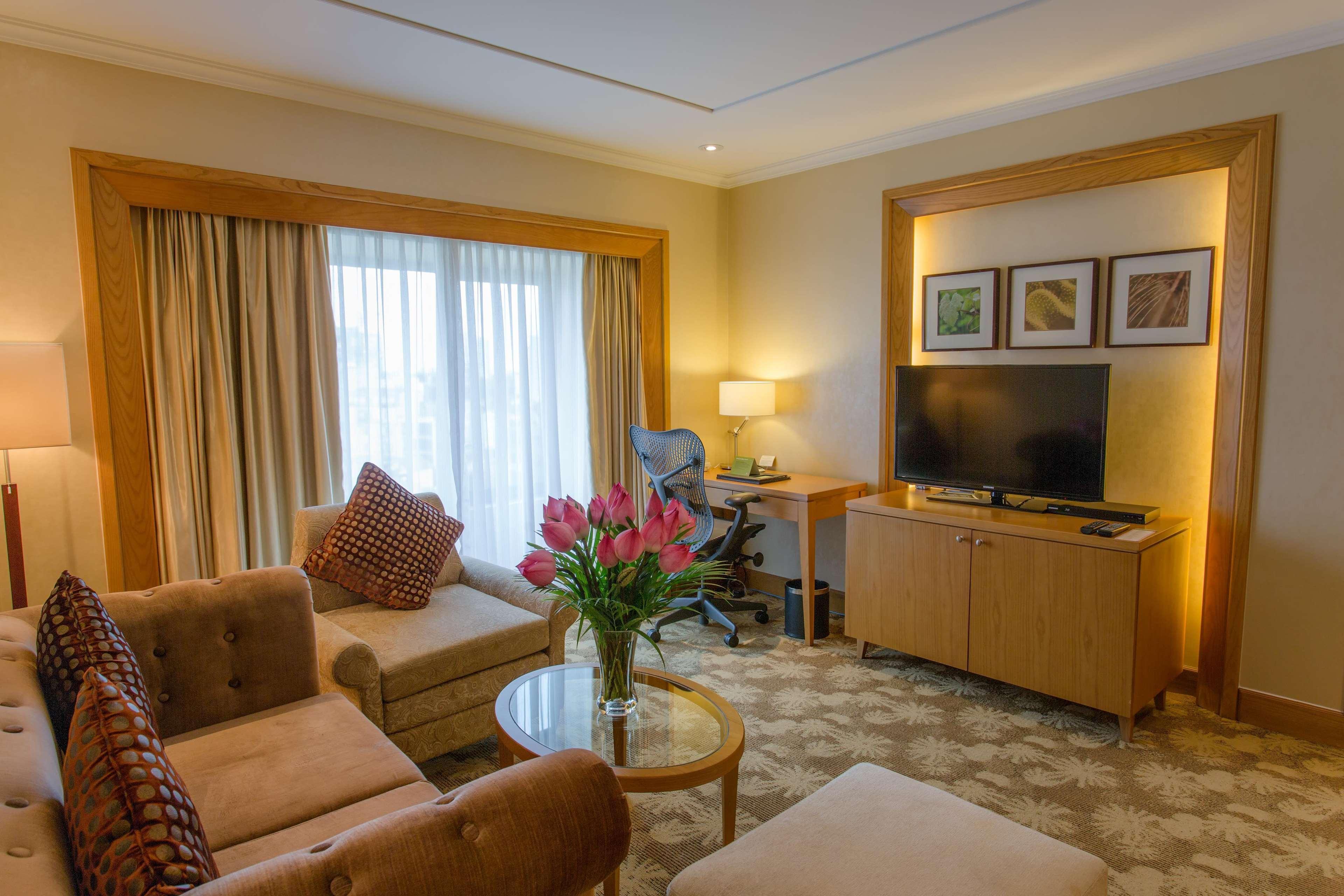 Hilton Garden Inn Hanoi Exterior foto
