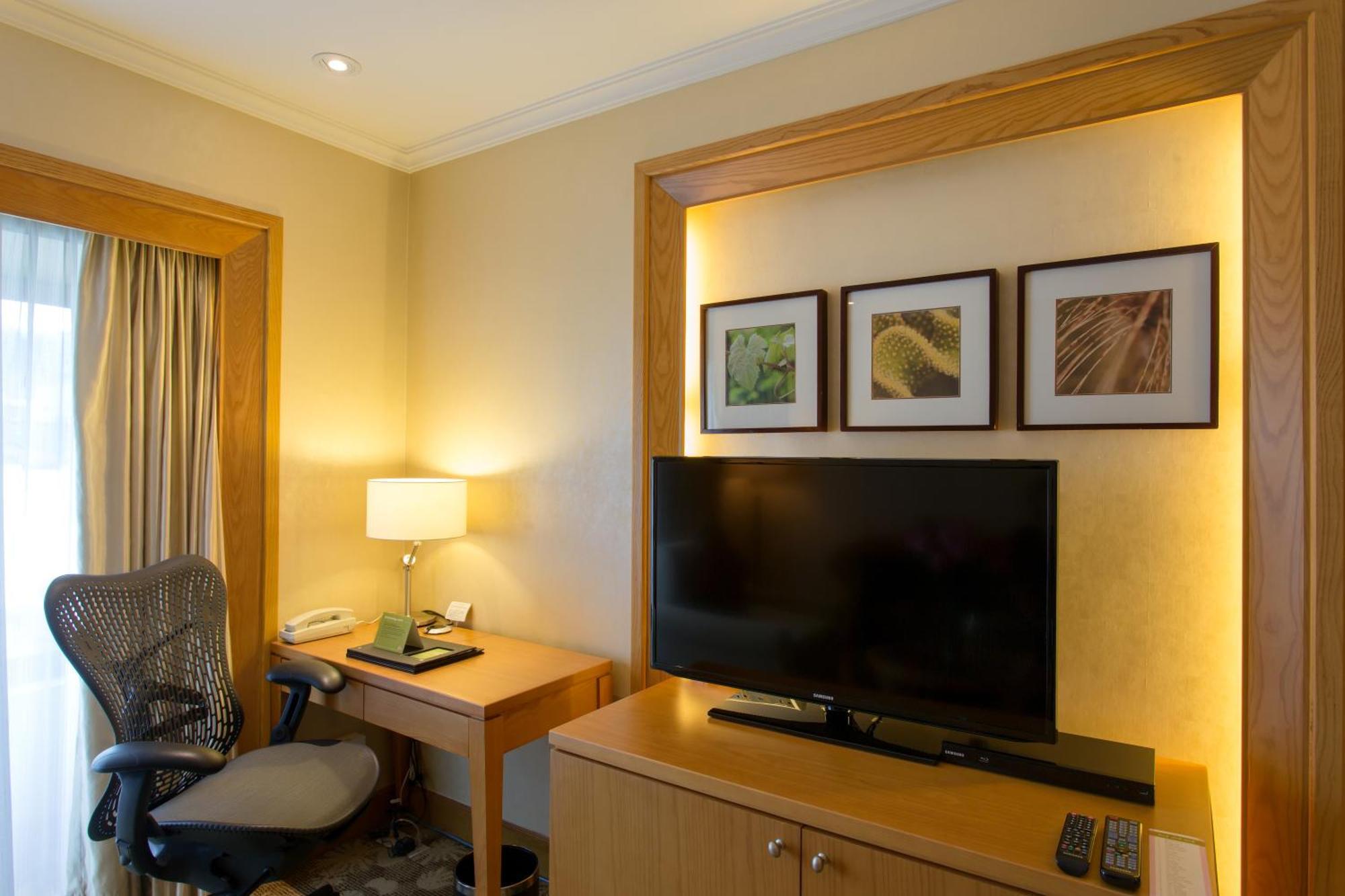 Hilton Garden Inn Hanoi Exterior foto