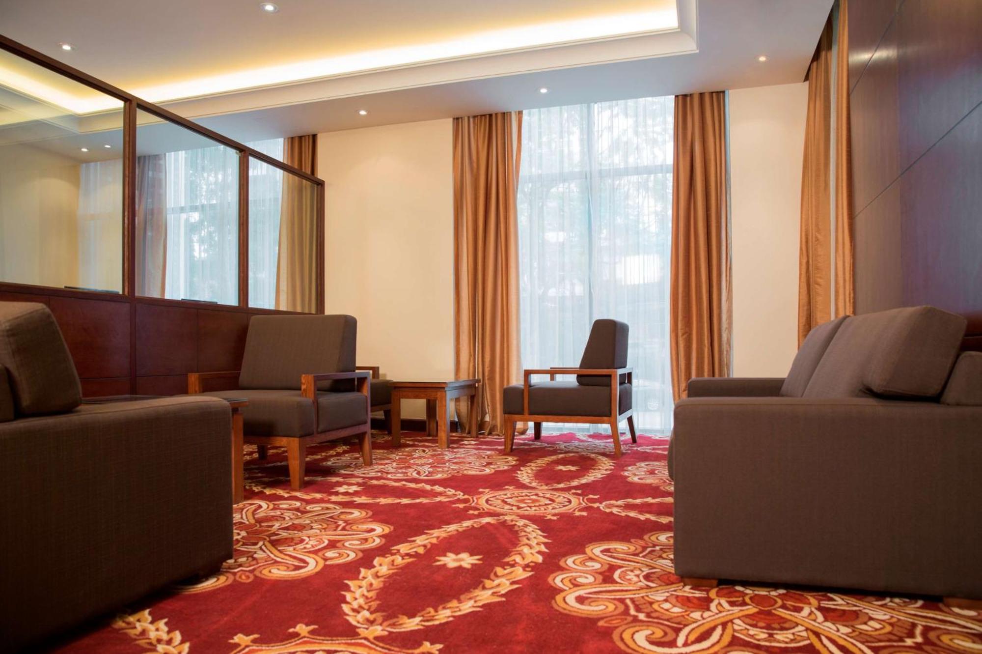 Hilton Garden Inn Hanoi Exterior foto